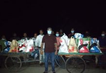 দিশারী সংঘের উদ্যোগে রাতে লকডাউনে ক্ষতিগ্রস্ত পরিবারের মাঝে খাদ্য সামগ্রী বিতরণ
