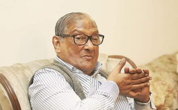 চলে গেলেন আমাদের আরেক কিংবদন্তি আকবর আলি খান