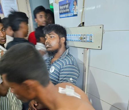 লৌহজংয়ে বিএম শোয়েবের নির্বাচনী মিছিলে প্রতিপক্ষের হামলা, আহত ২০