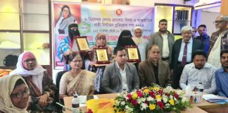 লৌহজংয়ে তিন জয়িতাকে সম্মাননা