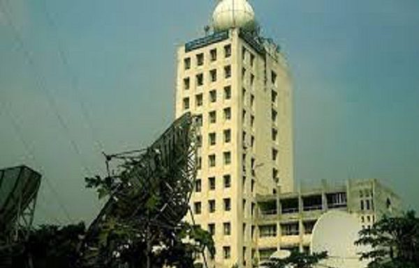 চলতি মাসে ঘূর্ণিঝড় ও বন্যার পূর্বাভাস, তাপমাত্রা উঠতে পারে ৪০ ডিগ্রিতে