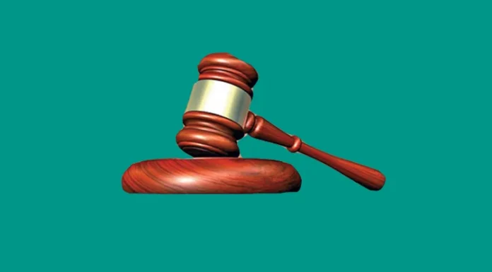 শ্রীনগরে দু’টি ব্যবসা প্রতিষ্ঠানকে জরিমানা