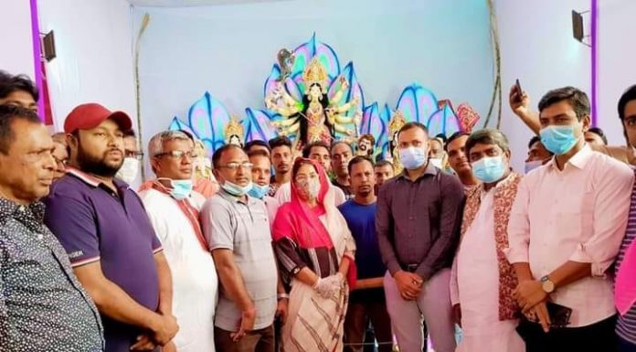 বিজয়া দশমী উপলক্ষে সাংসদ এমিলি’র বিভিন্ন পূজা মন্ডপ পরিদর্শন