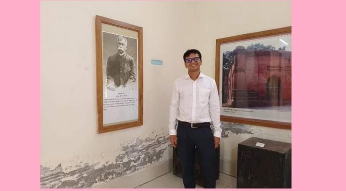 মুন্সিগঞ্জ জেলার অতিরিক্ত মেজিস্ট্রেট আতাউল গণি ওসমানী বিক্রমপুর জাদুঘর পরিদর্শন করেন