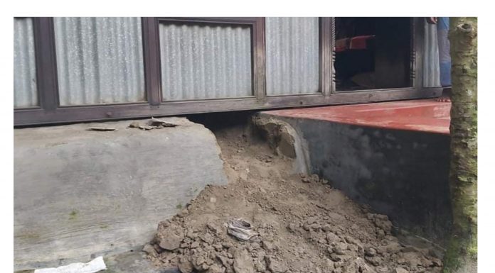 টঙ্গীবাড়িতে সিঁধ কেটে চুরি
