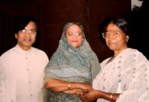 নূহ-উল-আলম লেনিন পেলেন সততা-নিষ্ঠার উপহার