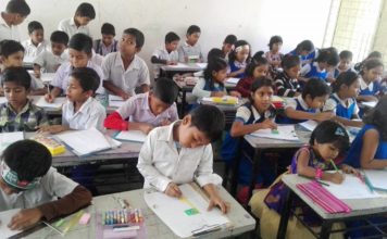 ৬০ হাজার শিশু এখনো মাতৃভাষায় শিক্ষার আওতায় আসেনি