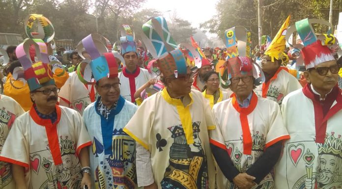 বিশ্বসাহিত্য কেন্দ্রের ৪০ বছর পূর্তিতে বর্ণাঢ্য র্যালিসহ দিনভর প্রীতি সমাবেশ