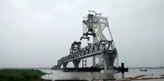 পদ্মা সেতুতে বাসানো হয়েছে ১৪তম স্প্যান