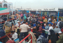 শিমুলিয়া ঘাটে ঘরমুখো মানুষের বাড়তি চাপ