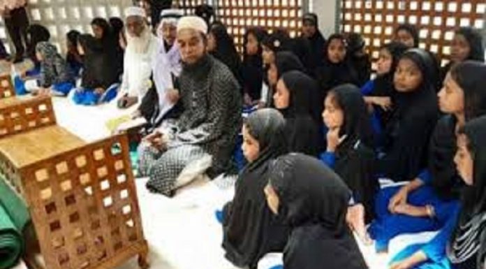 বঙ্গবন্ধুর জন্য ৫০ হাজার বার কোরআন খতম করলো এতিম শিশুরা