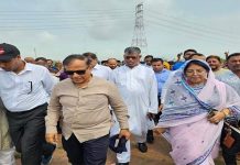 ভাঙনের মূল কারণ রাতের আঁধারে পদ্মানদী থেকে অবৈধ বালু উত্তোলন: লৌহজংয়ে পানিসম্পদ প্রতিমন্ত্রী
