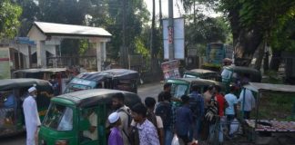লৌহজংয়ে চাঁদাবাজির সংবাদ সংগ্রহকালে সাংবাদিকের উপর হামলা