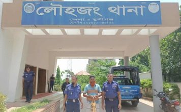 লৌহজংয়ে চোরাইকৃত অটোরিকশা উদ্ধার, গ্রেফতার ১