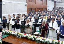 শপথ নিয়েছেন আওয়ামী লীগের নবনির্বাচিত সংসদ সদস্যরা