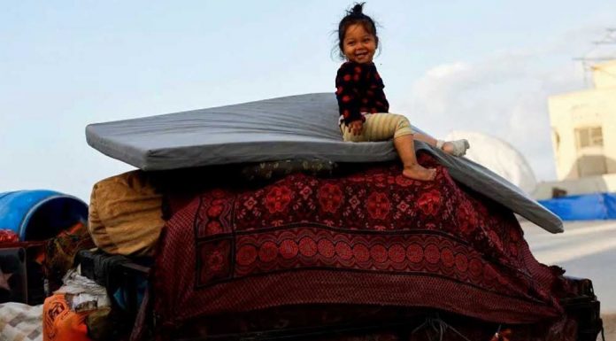 ইসরাইলি সেনা প্রত্যাহার শুরু, ঘরমুখী হাজারো গাজাবাসী