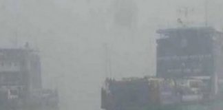 শিমুলিয়া-বাংলাবাজার ফেরি ঘন কুয়াশায় সাড়ে ৮ ঘন্টা বন্ধের পর সচল
