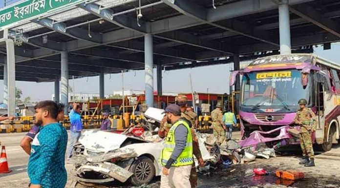 ঢাকা-মাওয়া এক্সপ্রেসওয়েতে দুই সপ্তাহে ২০ দুর্ঘটনায় ৮ প্রাণহানি, আহত অর্ধশত