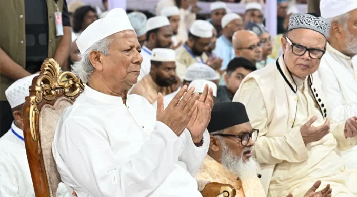 জাতীয় ঈদগাহে ঈদের নামাজ আদায় করলেন প্রধান উপদেষ্টা