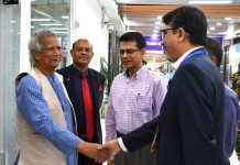 দেশে ফিরেছেন প্রধান উপদেষ্টা