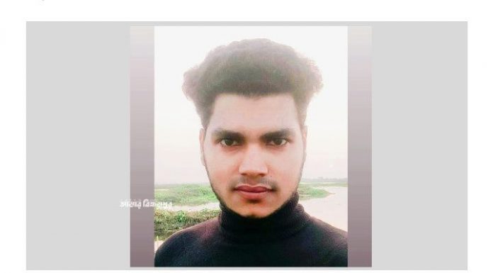 ঢাকায় প্রকাশ্যে পিটিয়ে হত্যার প্রতিবাদে মুন্সিগঞ্জে ছাত্রদল নেতার পদত্যাগ
