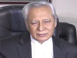 লৌহজং ও টঙ্গীবাড়ি উপজেলায় পুলিশ, সাংবাদিক ও জনপ্রতিনিধিদের ২য় দফায় পিপিই দিলেন অ্যাটর্নি জেনারেল