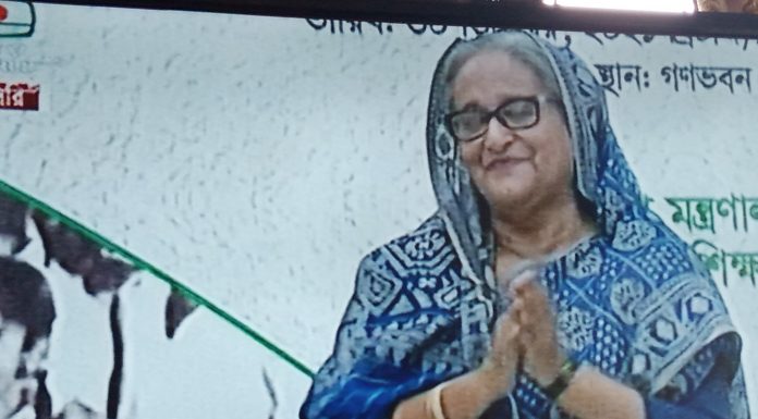 নতুন বছরের পাঠ্যবই বিতরণ উদ্বোধন করলেন প্রধানমন্ত্রী