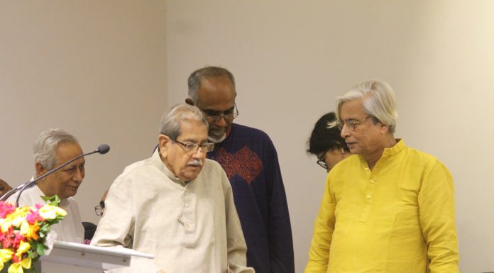 করোনাভাইরাসই আমাদের এই বাতিঘরটি নিভিয়ে দিল!