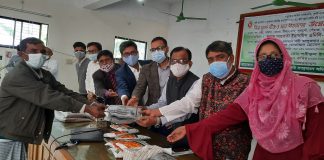 লৌহজংয়ে ৪ হাজার কৃষক পেল বিনা মূল্যে সার ও বীজ
