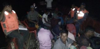 রাতের আঁধারে পদ্মায় ইলিশ শিকার,১০ জেলের জেল-ক্রেতাদের কাছ থেকে প্রায় নব্বই হাজার টাকা জরিমানা