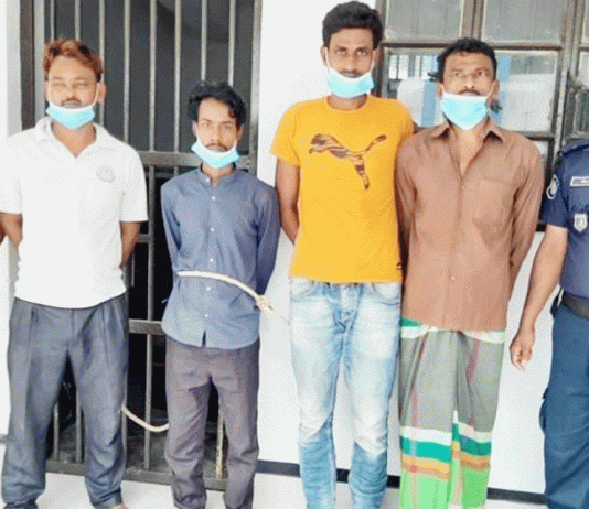 শ্রীনগরে ওয়ারেন্টভুক্ত ৪ আসামী গ্রেফতার