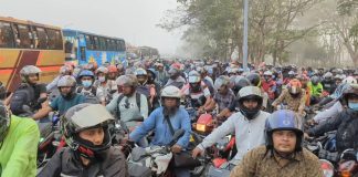 মাওয়া প্রান্তে পদ্মা সেতুর টোল প্লাজায় মোটরসাইকেলের ঢল