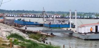 যাত্রী শূন্য শিমুলিয়া ঘাট