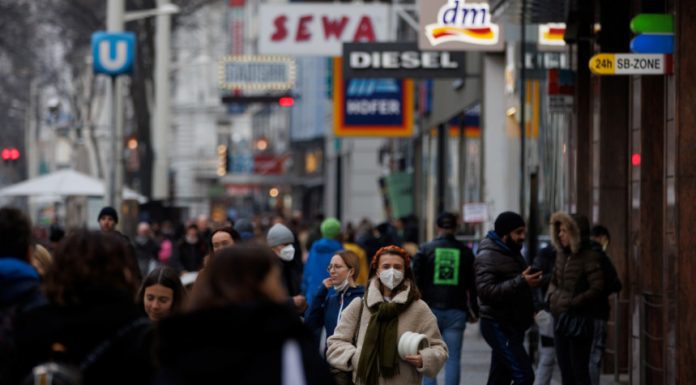 পূর্ণ লকডাউনে অস্ট্রিয়া; বাড়ছে সংক্রমণ