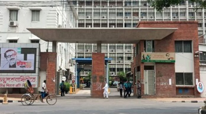 ঈদের ছুটি শেষে অফিস-আদালত খুলছে আজ