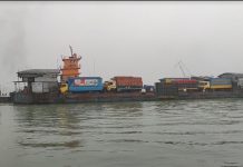 শিমুলিয়া-বাংলাবাজার ফেরি ৩ ঘণ্টা পর চলাচল স্বাভাবিক