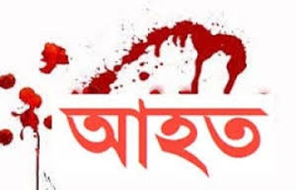টঙ্গীবাড়ীতে দুর্গাপূজা মন্ডপে সিগারেট খাওইয়া নিয়ে সংঘর্ষে আহত ১০
