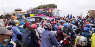 শিমুলিয়ায় ঝাঁকেঝাঁকে মোটরসাইকেল