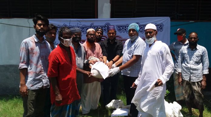 ৪ শতাধিক দরিদ্রের মাঝে মুন্সীগঞ্জ জেলা ফাউণ্ডেশন জাপানের ত্রাণ বিতরণ