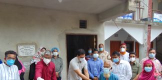 লৌহজংয়ে বানভাসীদের মাঝে জেলা প্রশাসকের ত্রান বিতরন