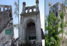 হায়দরাবাদে ৪০০ বছরের প্রাচীন ক্ষুদ্রতম মসজিদ!